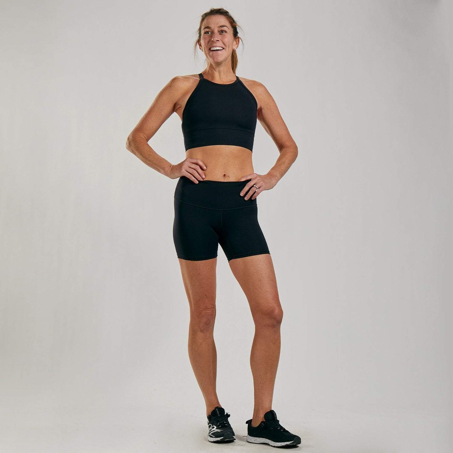 גוזיית נשים ZOOT WOMENS ELITE RUN CROP - ELITE