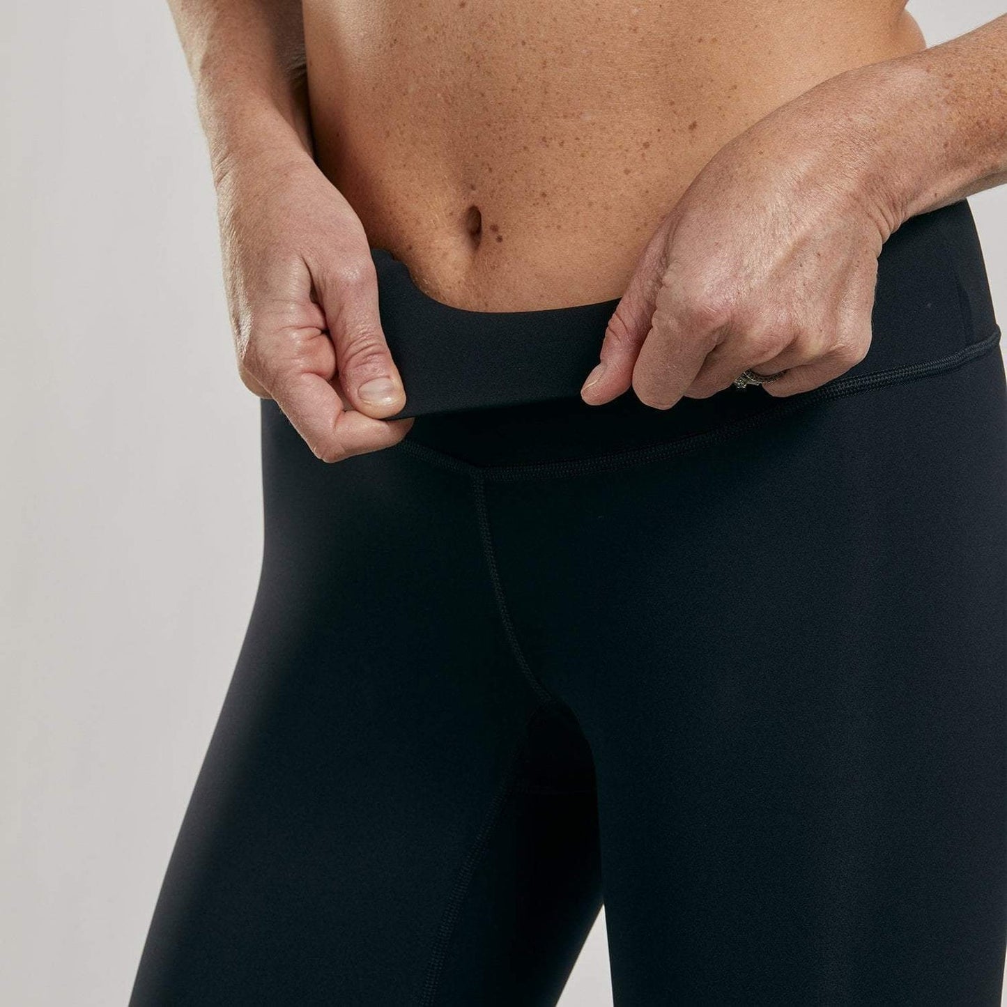 טייץ ריצה נשים ZOOT WOMENS ELITE RUN TIGHT CAPRI 3/4 - ELITE