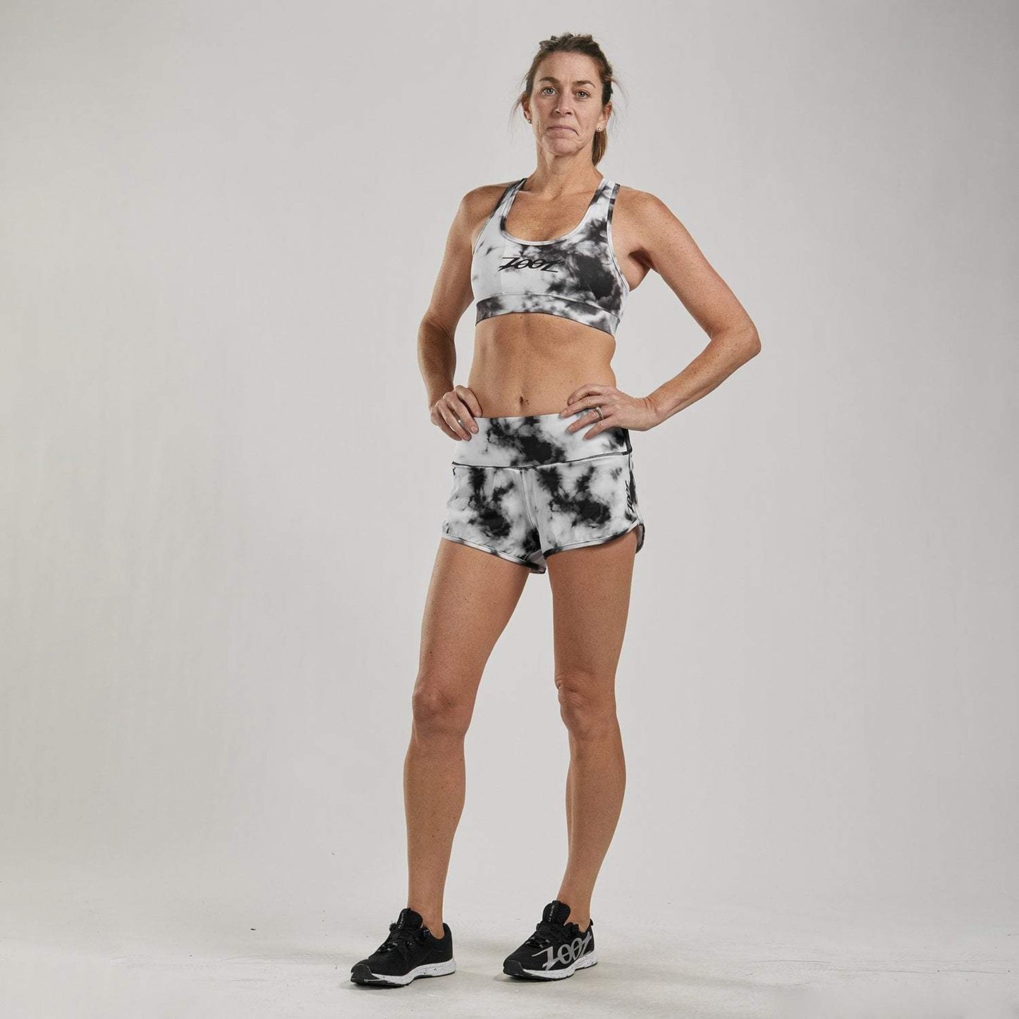 גוזיית נשים ZOOT WOMENS LTD RUN BRA - BLACK TIE DYE